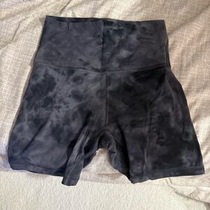 Lululemon Align HR Shorts 6”